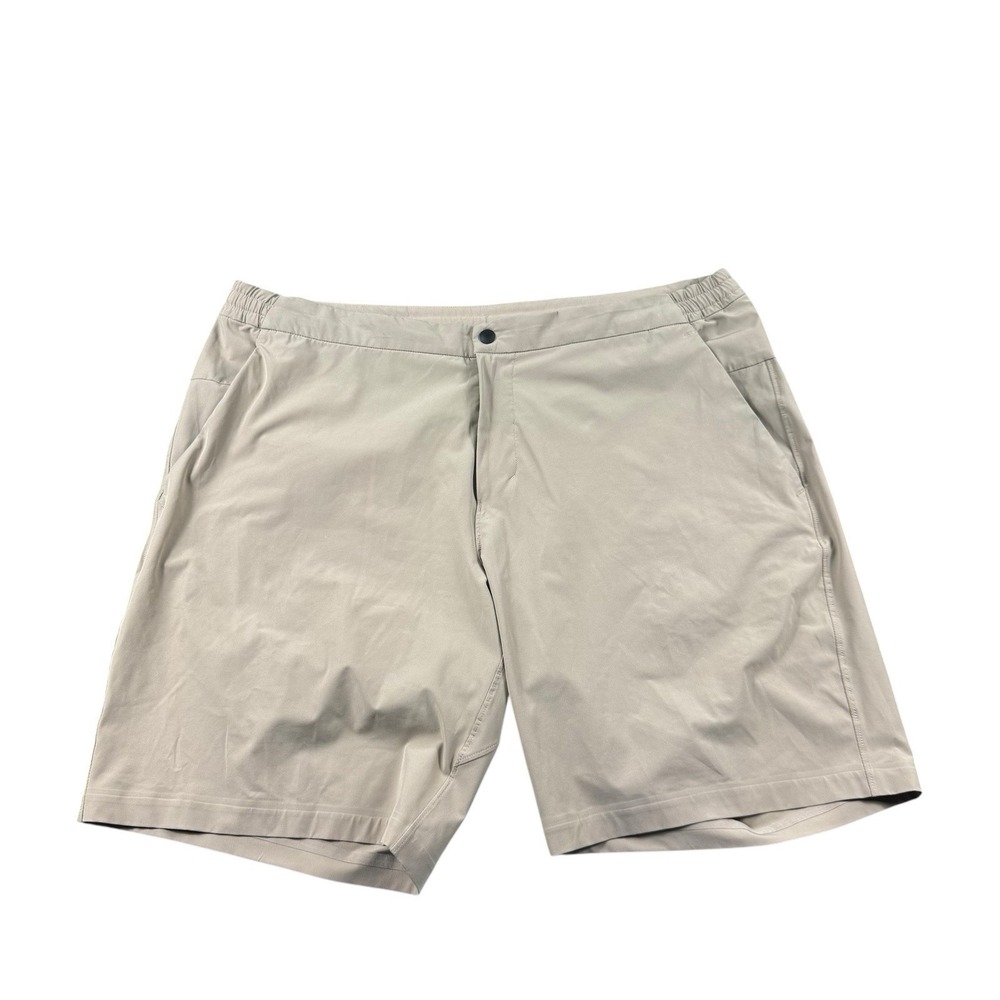 Lululemon Tan Unlined Drawstring Hybrid Mens Performance Short Size 38 Excellent